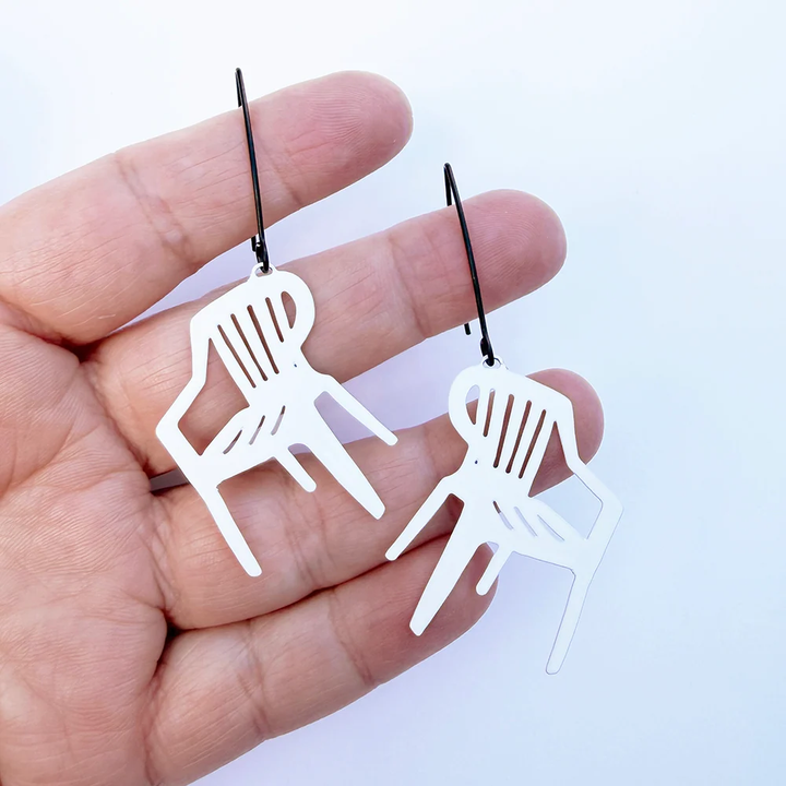 Garden Chair earrings in White
